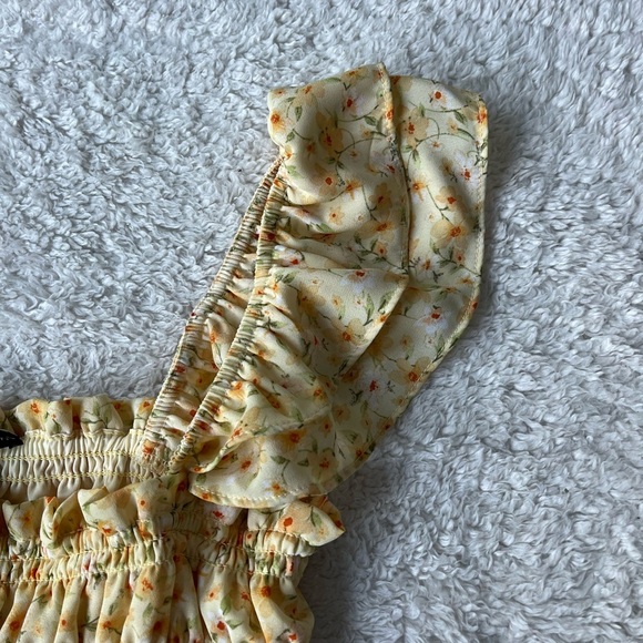Yellow Floral Ruched Top - Picture 3 of 7